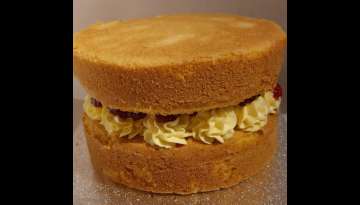 Traditional Victoria Sponge Cake Traditional Victoria Sponge Cake