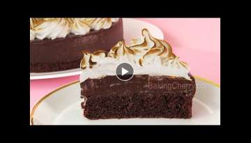 This chocolate cake is so creamy and delicious!